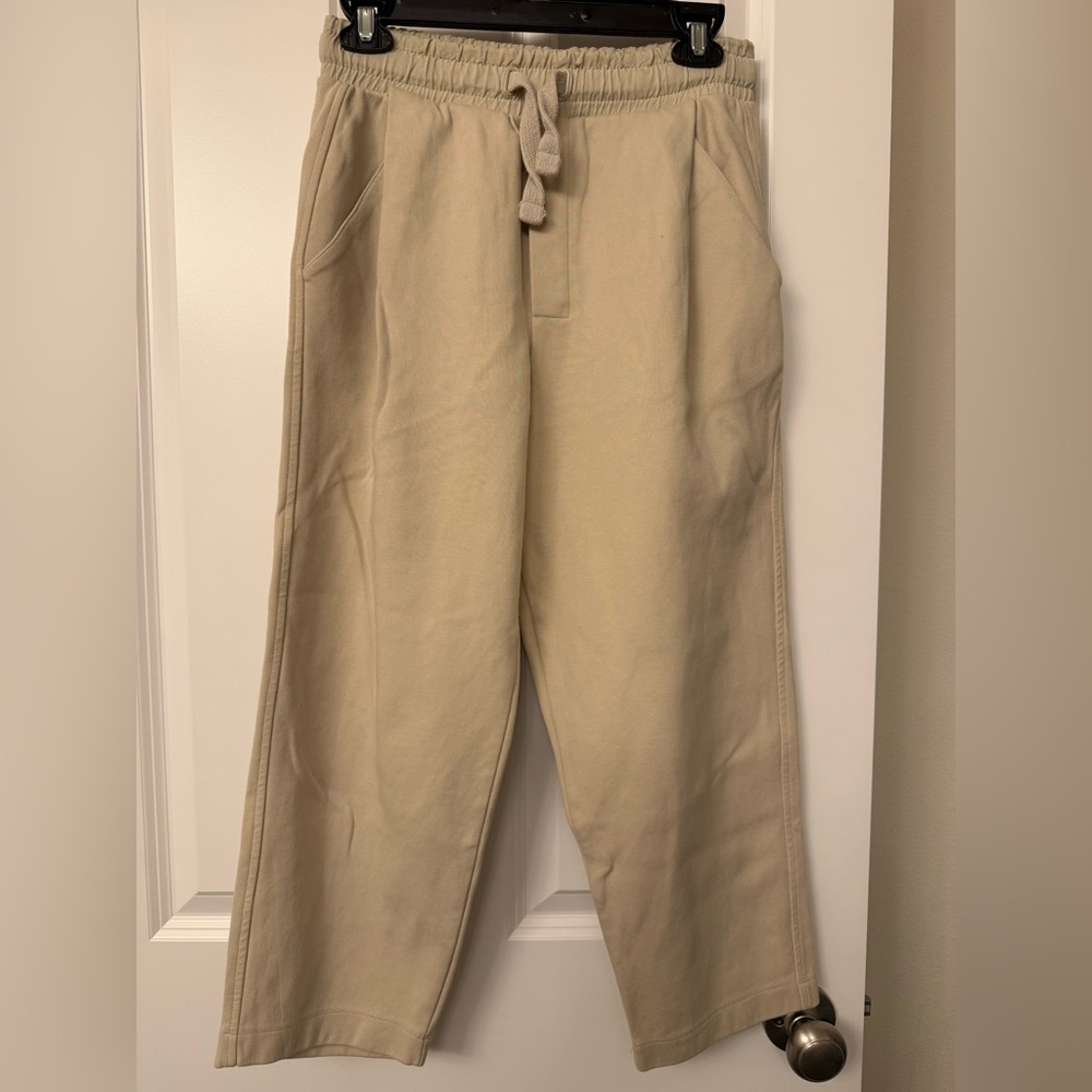 Zara Men's Beige cropped Joggers